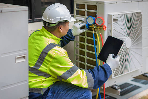 Professional Ac Installation technician working in Platteville, WI